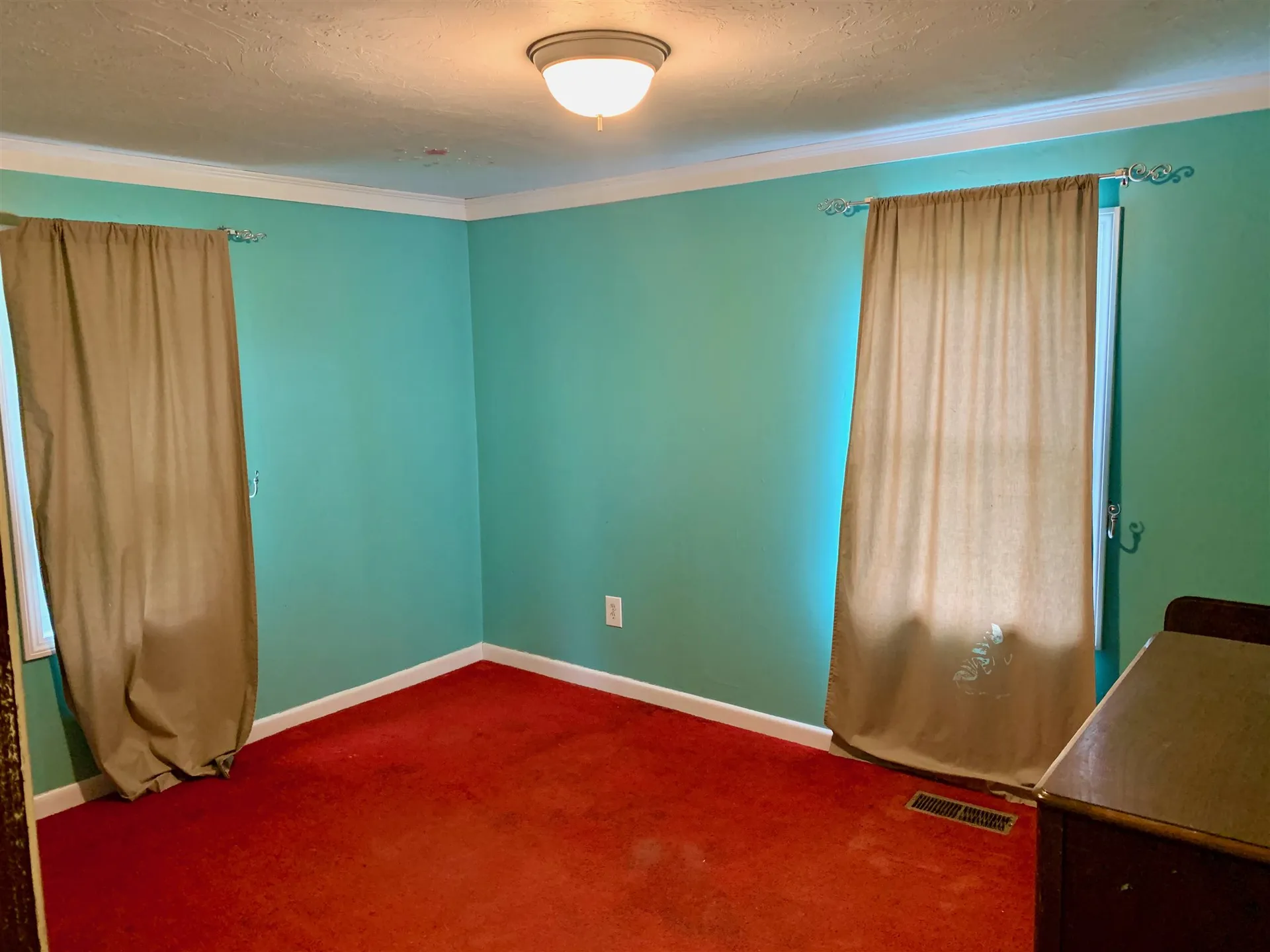 33 Edwards Street Colebrook NH 03576