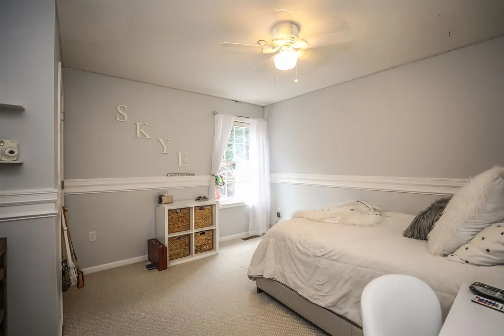 14 Farrwood Drive Hooksett NH 03106