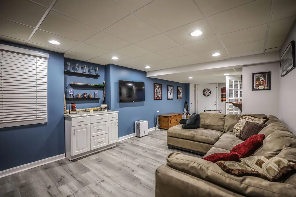 14 Farrwood Drive Hooksett NH 03106