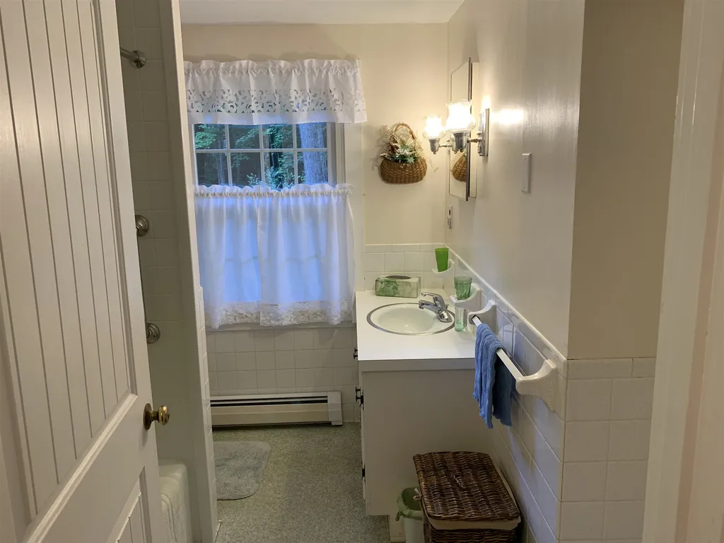 288 Center Street Wolfeboro NH 03894