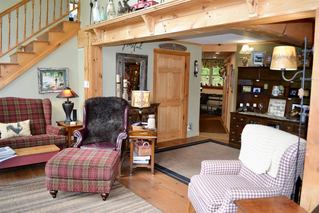 560 Rabbit Road Warren VT 05674