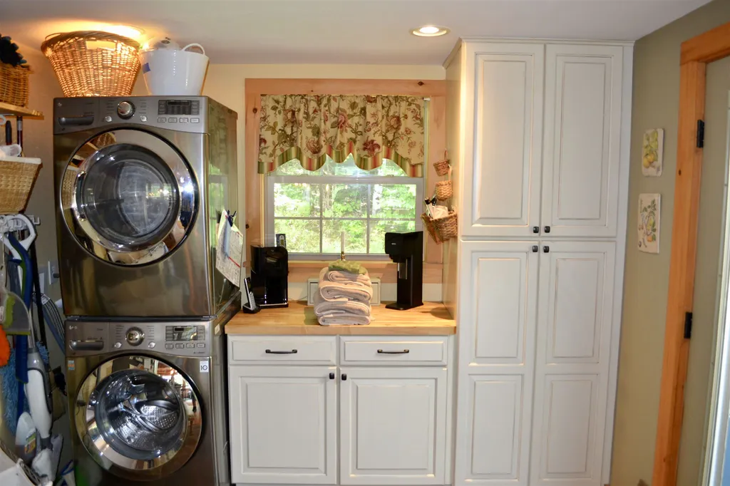 560 Rabbit Road Warren VT 05674
