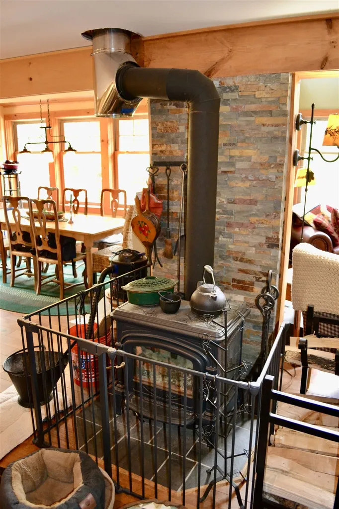 560 Rabbit Road Warren VT 05674