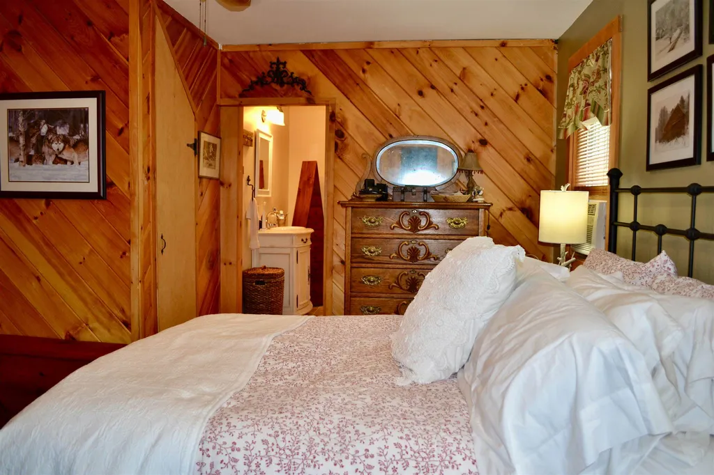 560 Rabbit Road Warren VT 05674