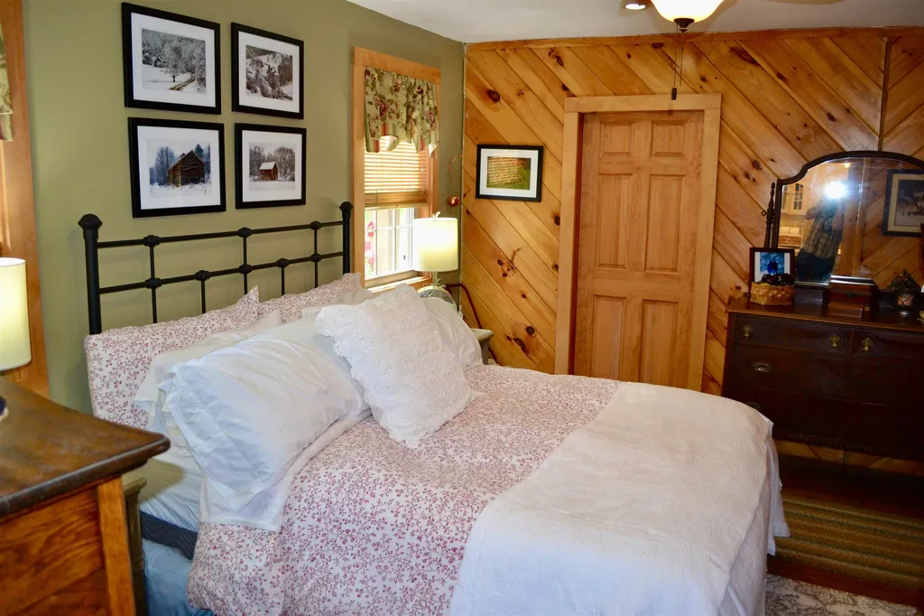 560 Rabbit Road Warren VT 05674