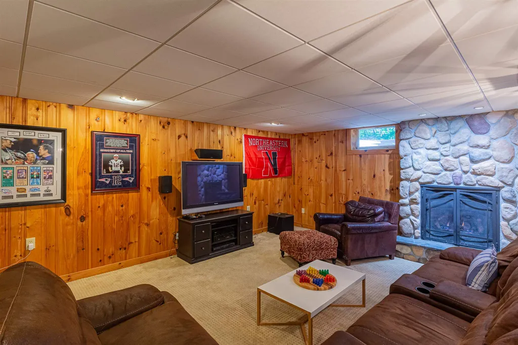 15 West Road Rye NH 03870