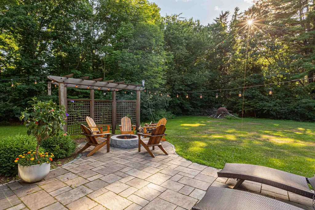 15 West Road Rye NH 03870