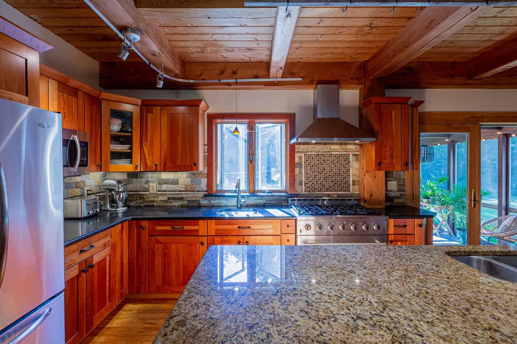 15 West Road Rye NH 03870