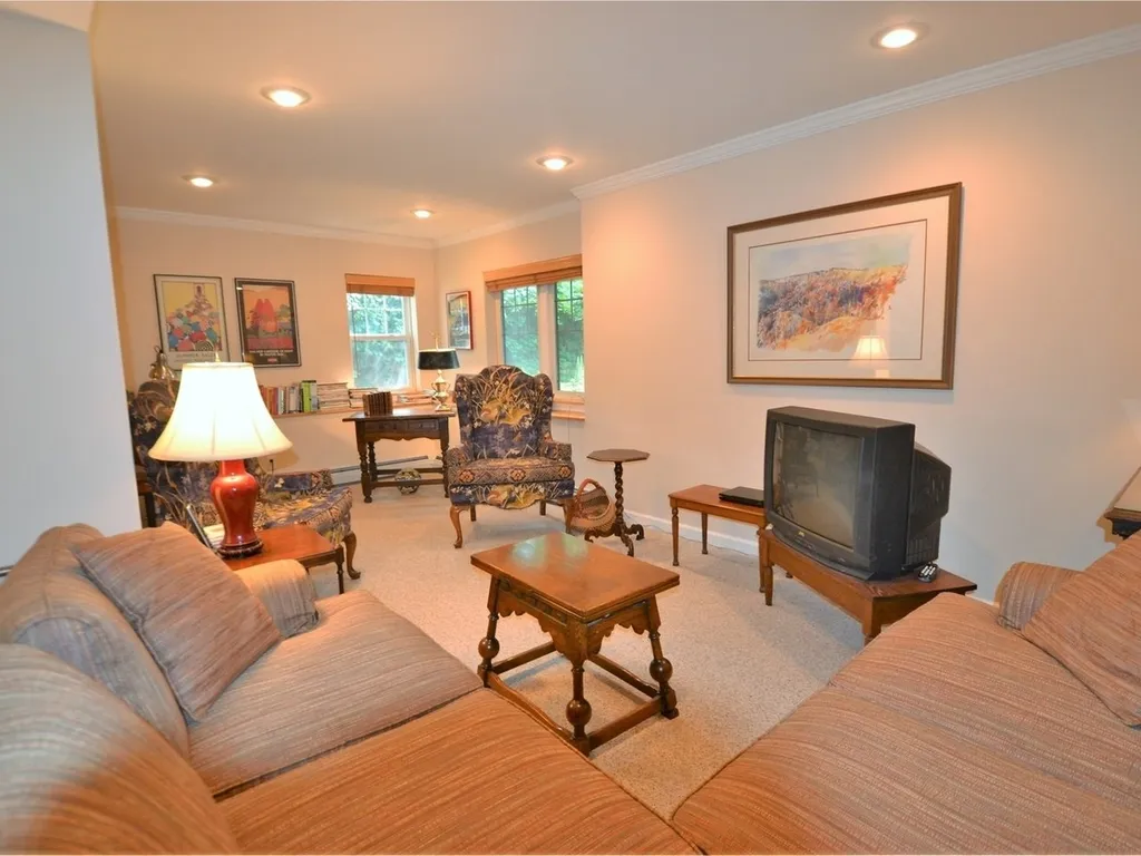 51 High Grove Court Burlington VT 05401