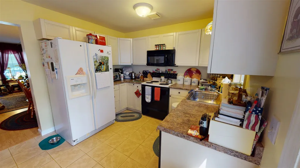 27 Woodland Green Rochester NH 03868