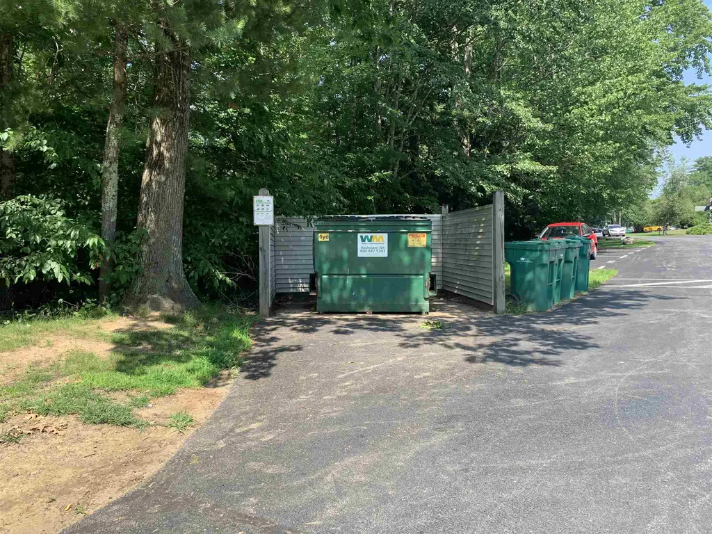 27 Woodland Green Rochester NH 03868