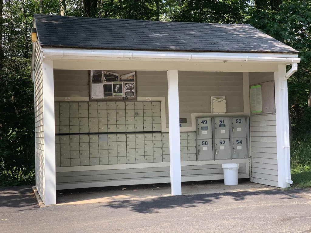 27 Woodland Green Rochester NH 03868