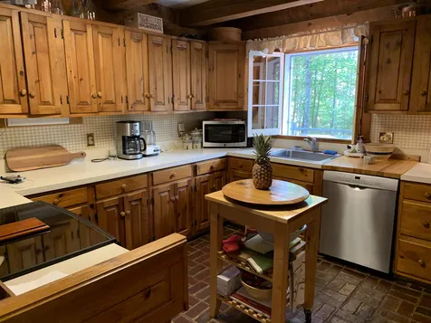 88 Meadow Brook Road New London NH 03257