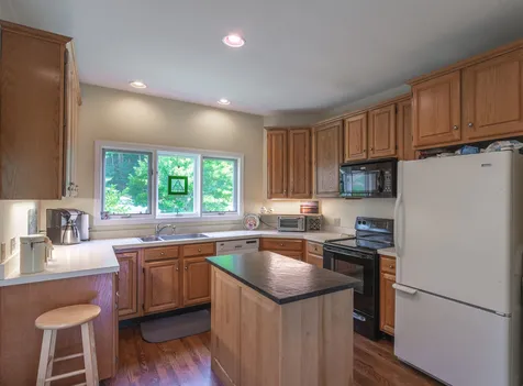 15 Berrill Farms Lane Hanover NH 03755