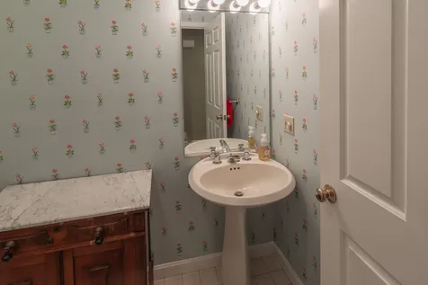 15 Berrill Farms Lane Hanover NH 03755