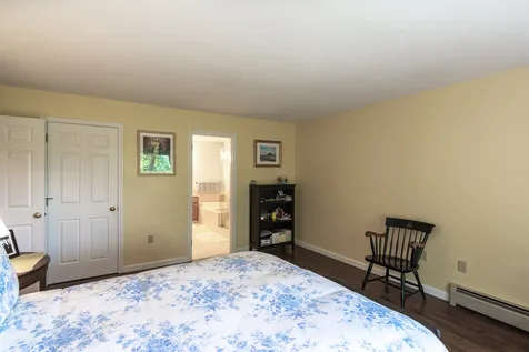 15 Berrill Farms Lane Hanover NH 03755