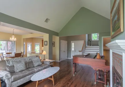 15 Berrill Farms Lane Hanover NH 03755