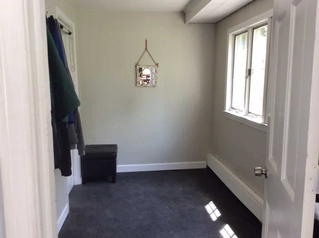 6 Shasta Drive Londonderry NH 03053