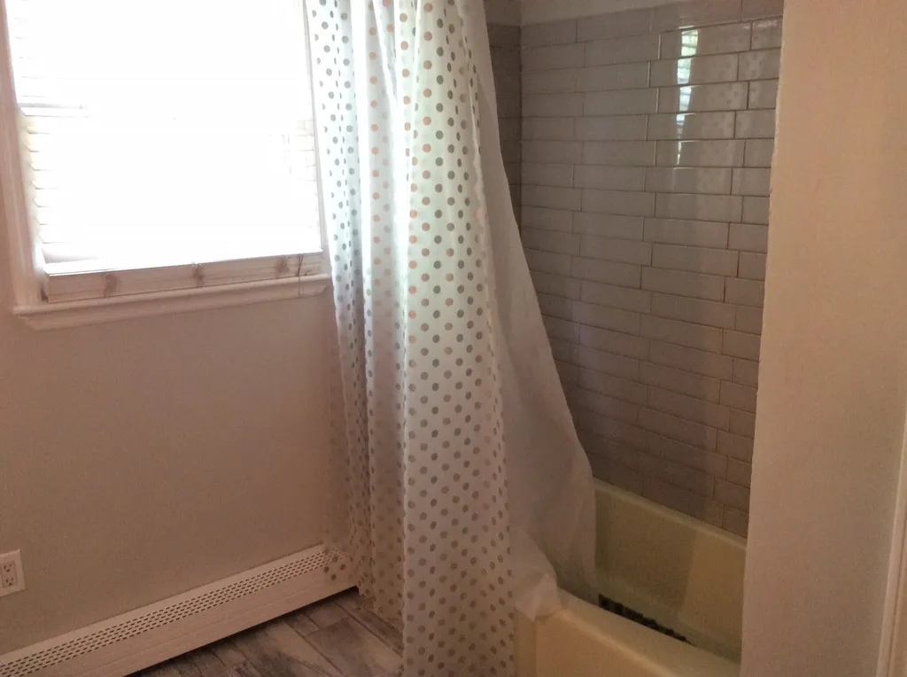 6 Shasta Drive Londonderry NH 03053