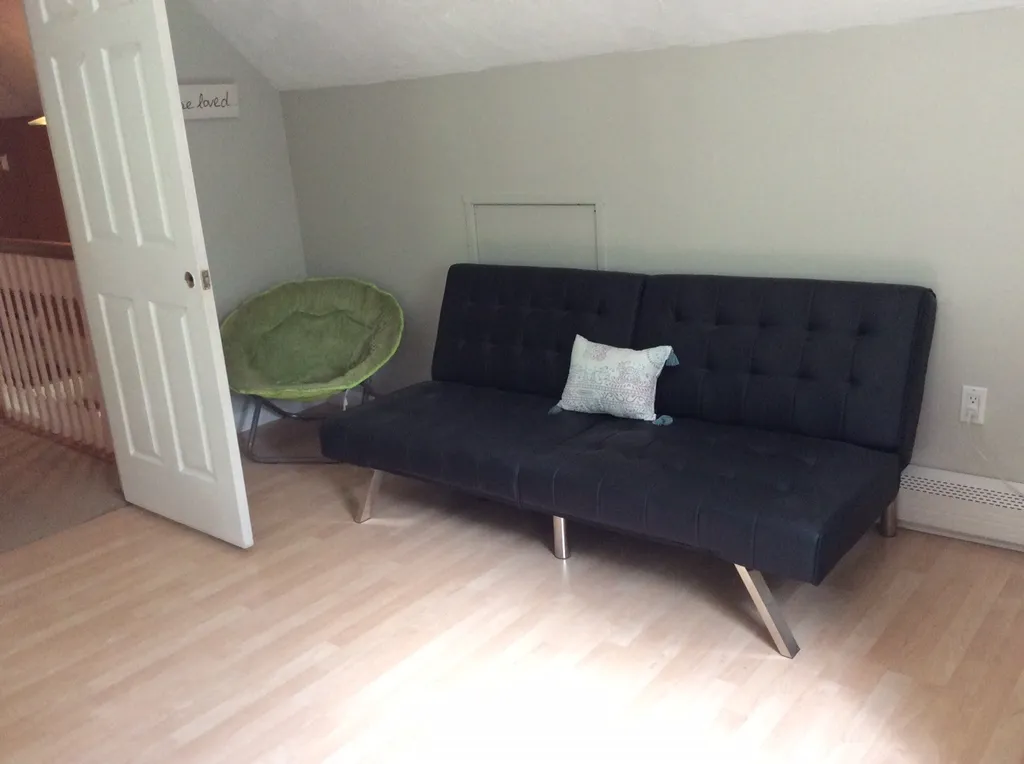 6 Shasta Drive Londonderry NH 03053