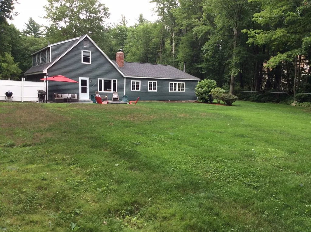 6 Shasta Drive Londonderry NH 03053