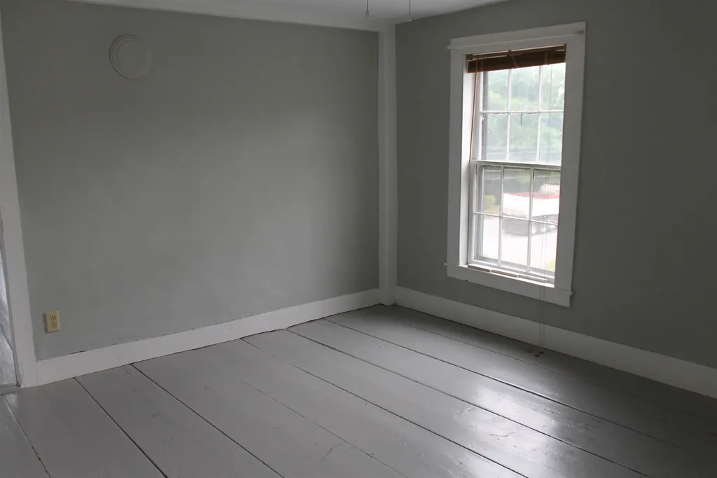 1576 Dover Road Epsom NH 03234