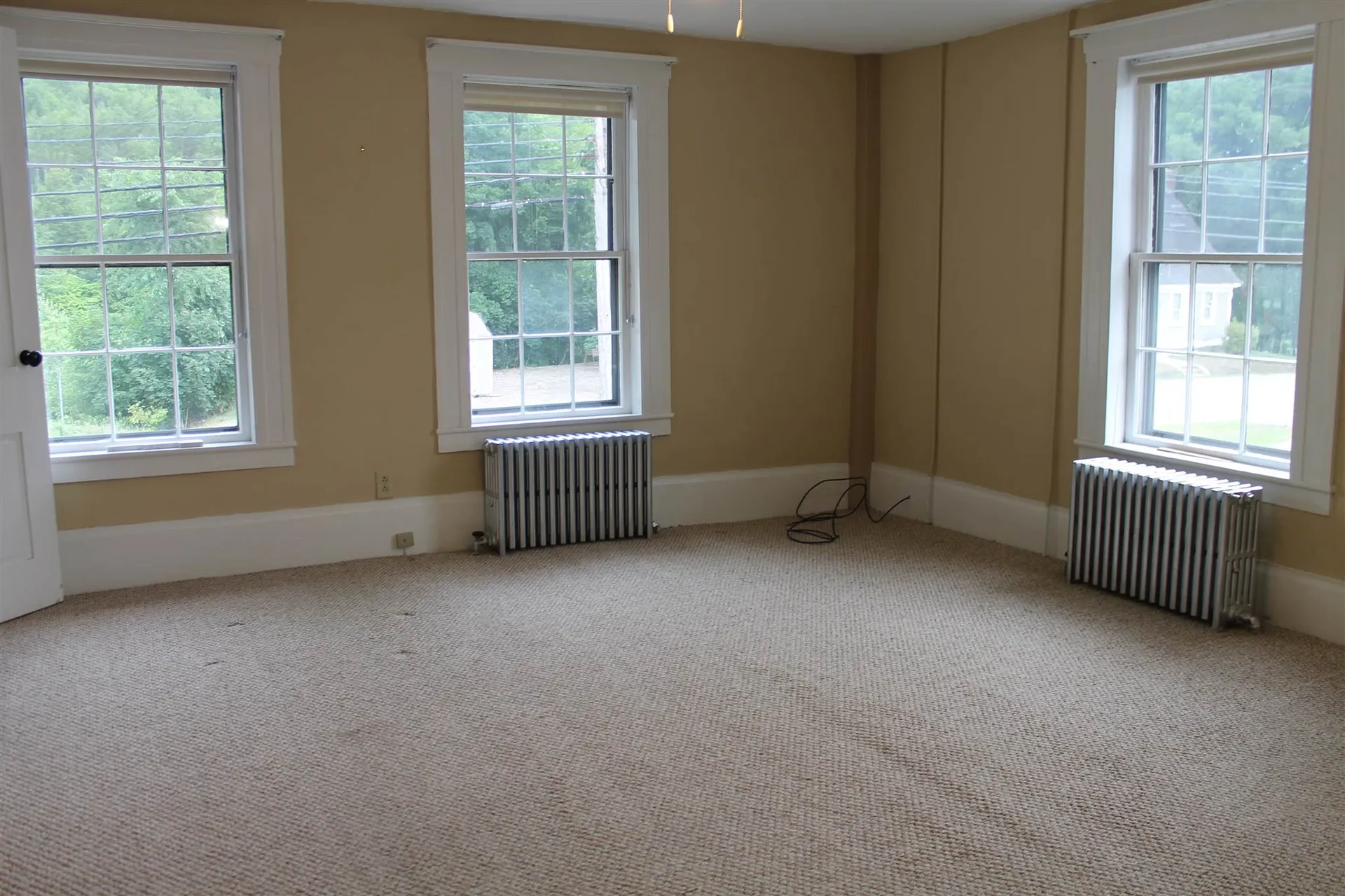 1576 Dover Road Epsom NH 03234