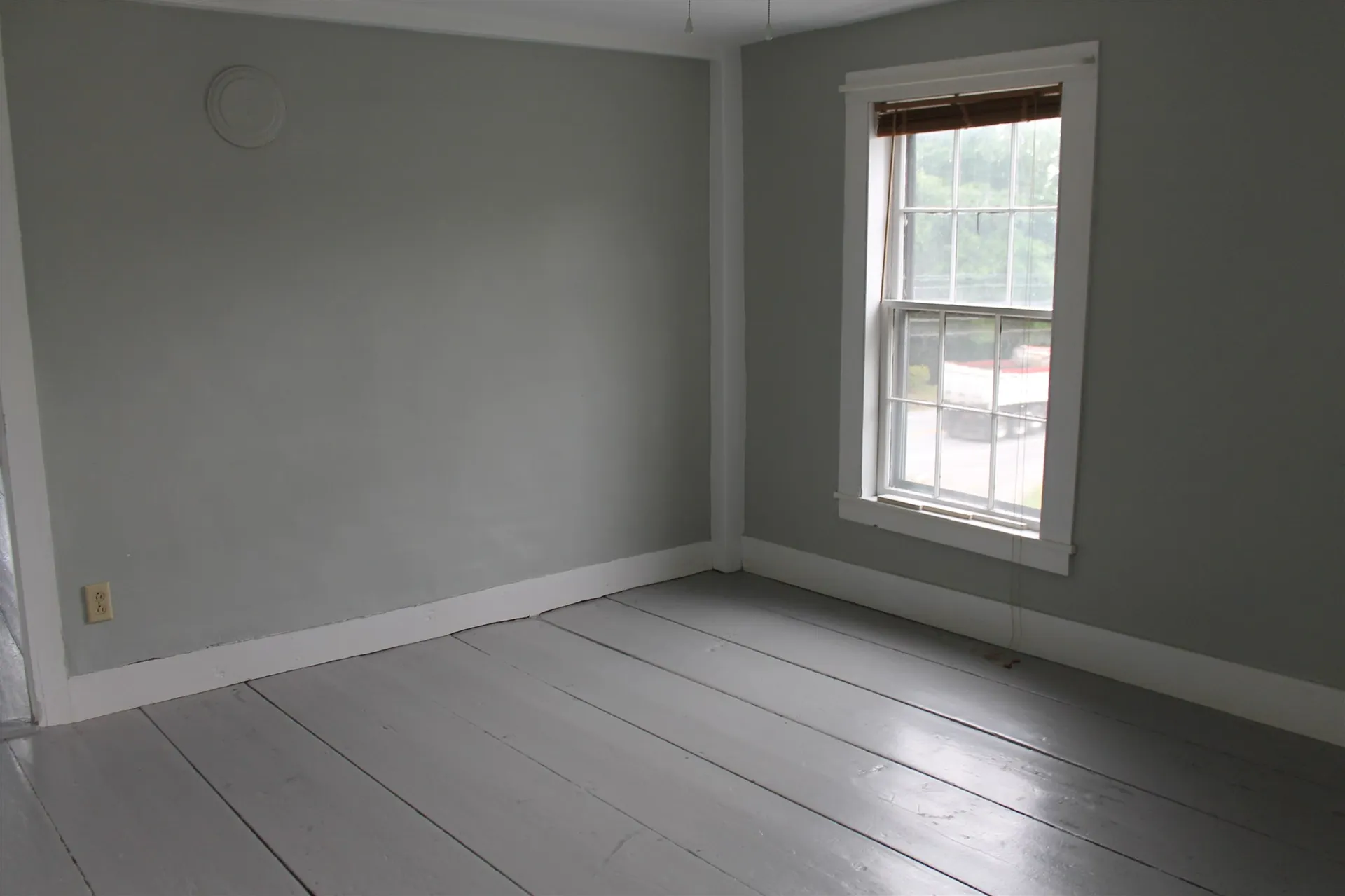 1576 Dover Road Epsom NH 03234