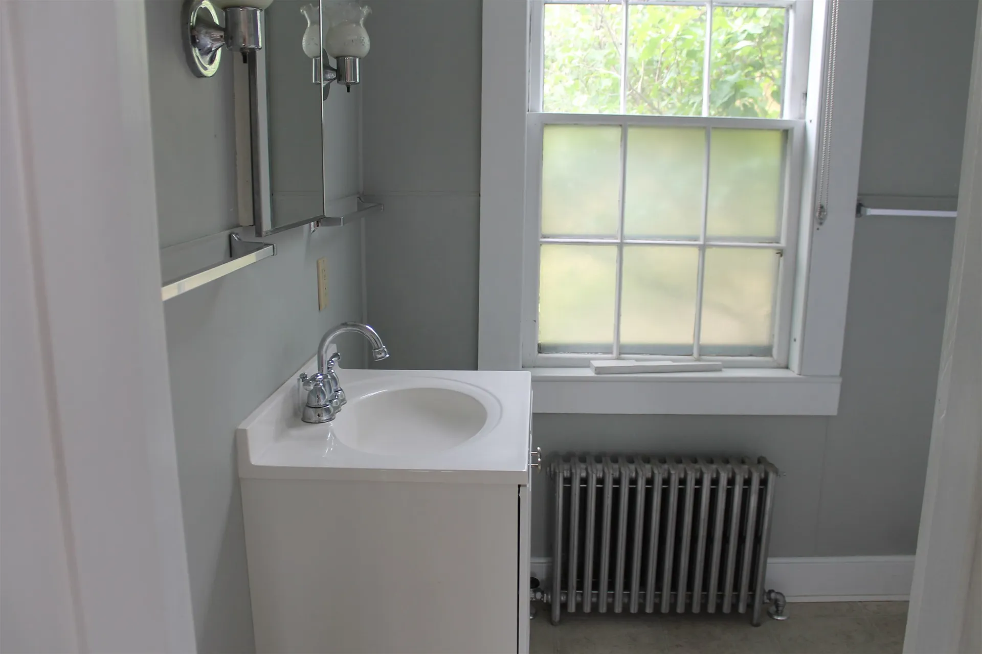 1576 Dover Road Epsom NH 03234