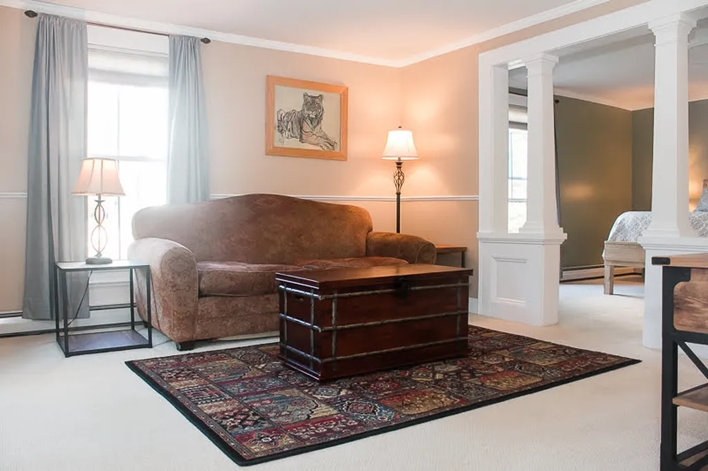 54 East Street Bristol VT 05443