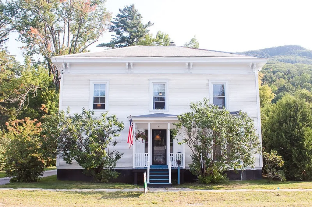 54 East Street Bristol VT 05443