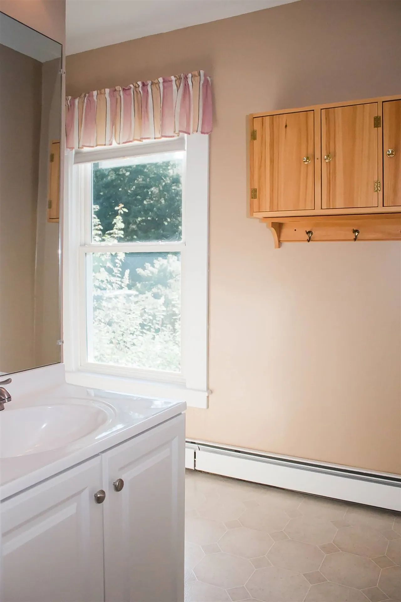 54 East Street Bristol VT 05443