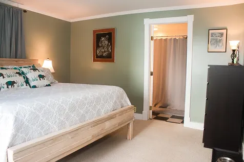 54 East Street Bristol VT 05443