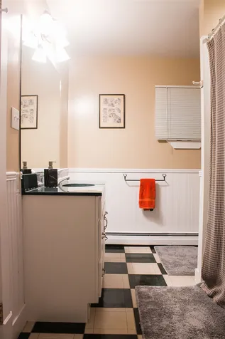 54 East Street Bristol VT 05443