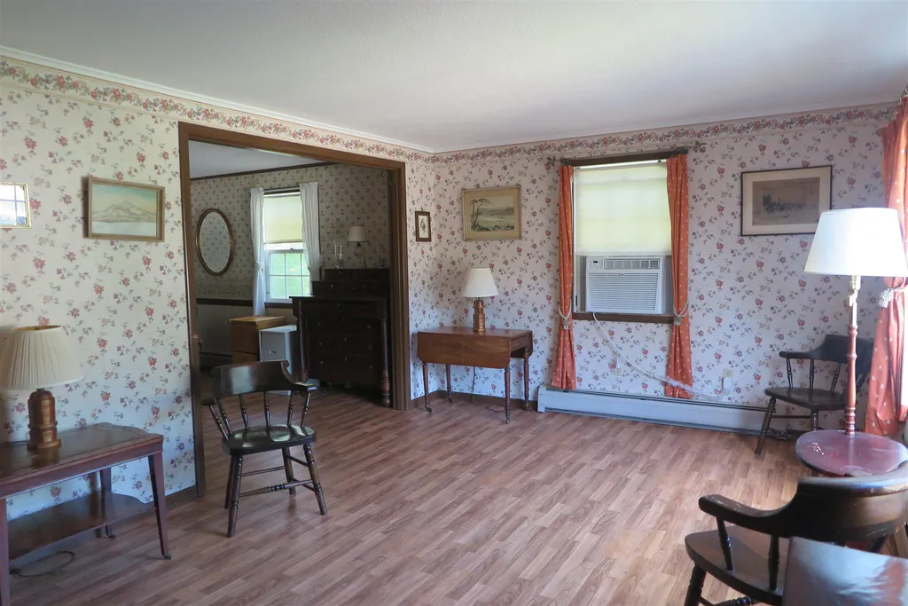 28 Drew Lane Middlebury VT 05753