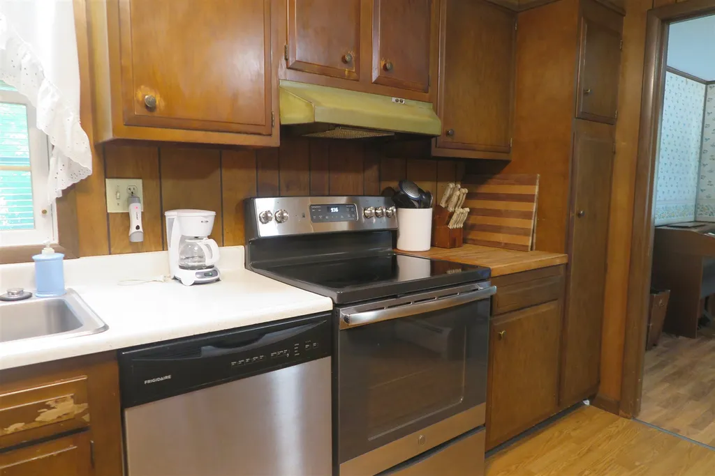 28 Drew Lane Middlebury VT 05753