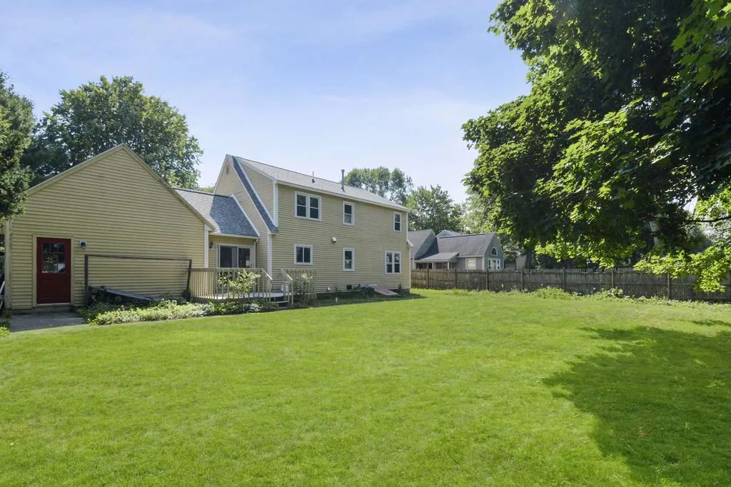 4 New Castle Street Concord NH 03301