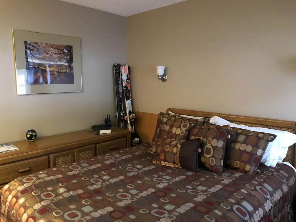 65 Huckleberry Lane Warren VT 05674