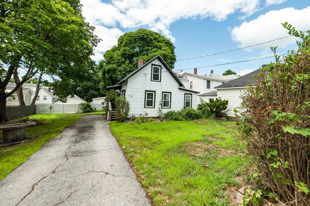 516 Hall Street Manchester NH 03103
