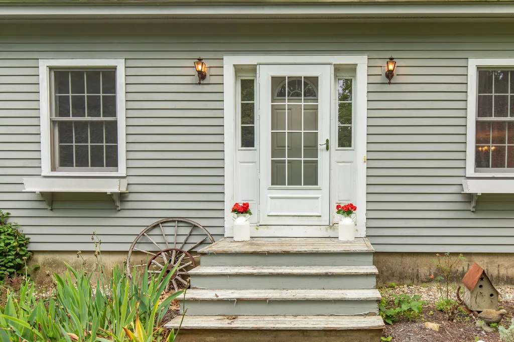 407 Province Road Strafford NH 03884