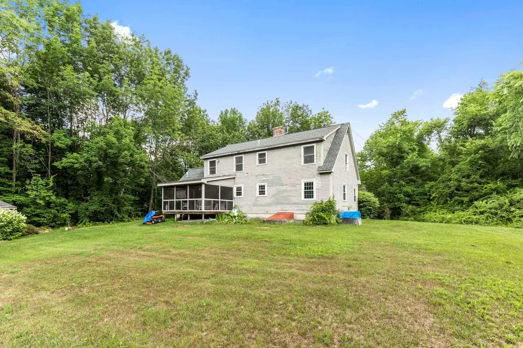 407 Province Road Strafford NH 03884
