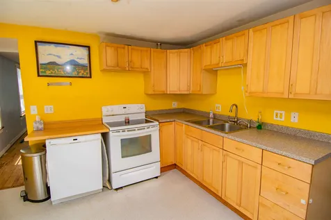 34 Cabot Road Marshfield VT 05658