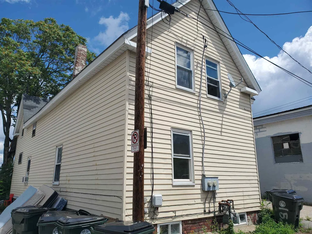 152 Wilson Street Manchester NH 03103