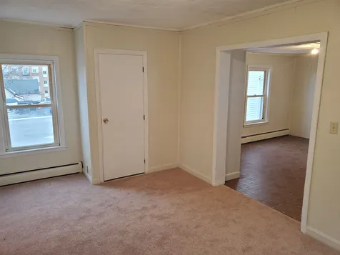 152 Wilson Street Manchester NH 03103