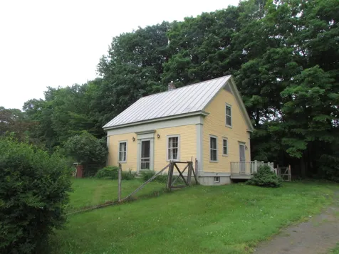 1176 South Albany Road Craftsbury VT 05826