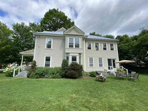12 Maple Street Woodstock VT 05091
