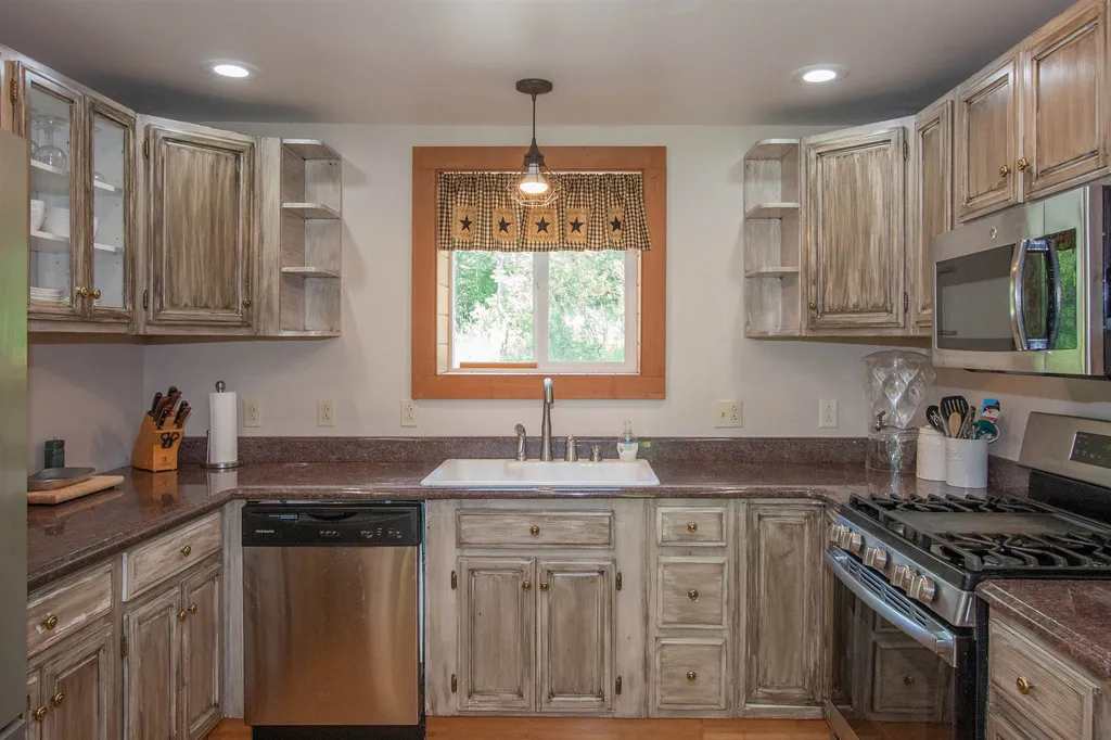 74 Cloverdale Road Underhill VT 05489