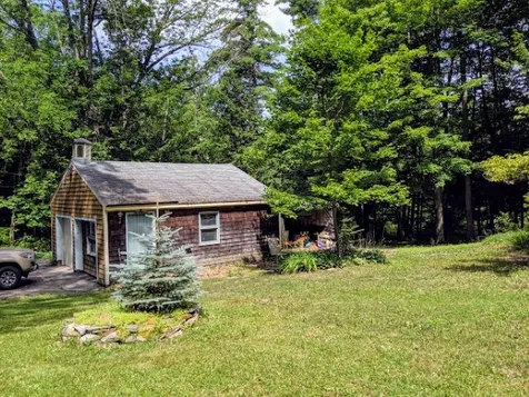 13 Barnard Hill Road Dunbarton NH 03046