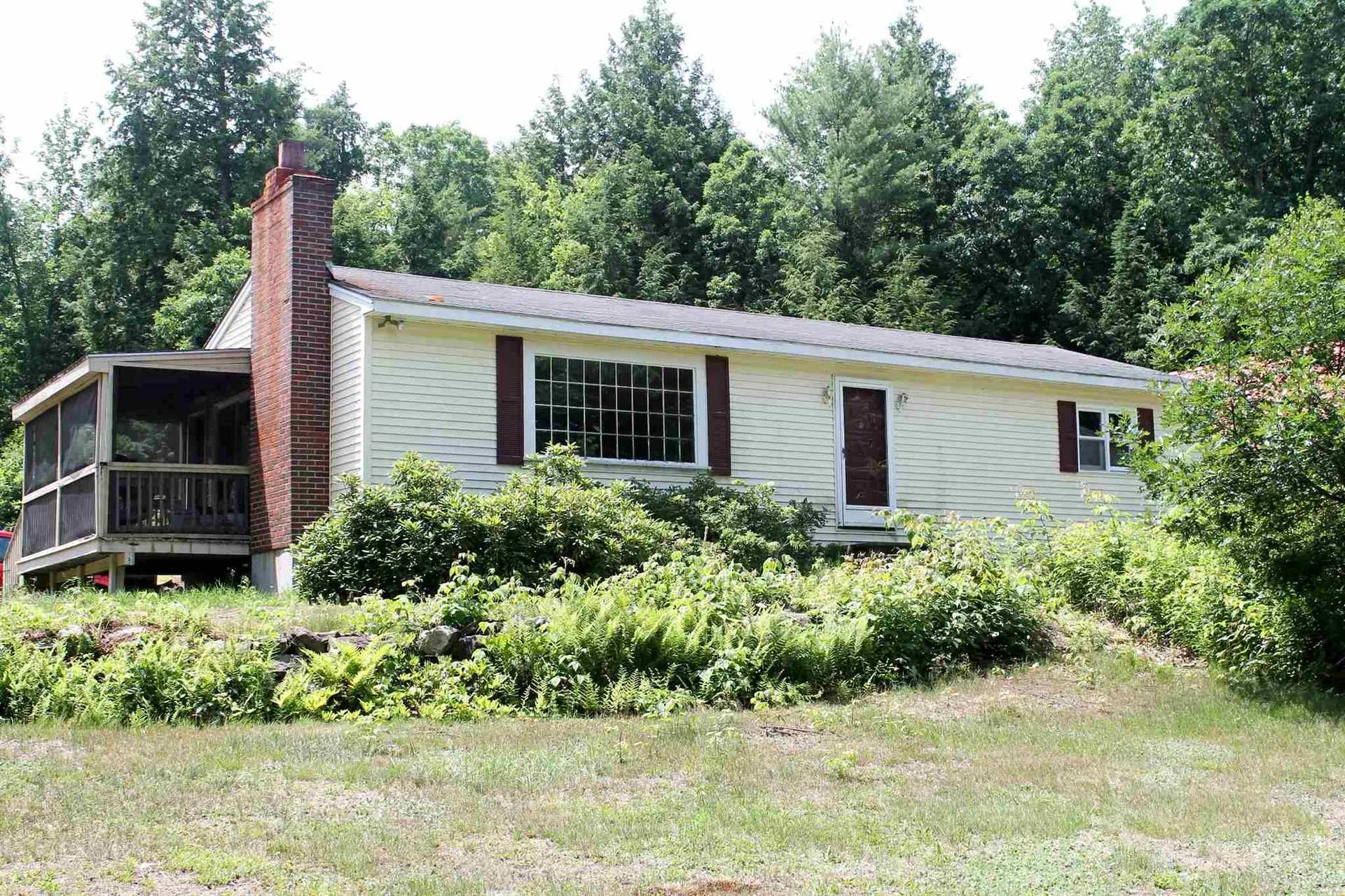 66 Hanson Road Chester NH 03036