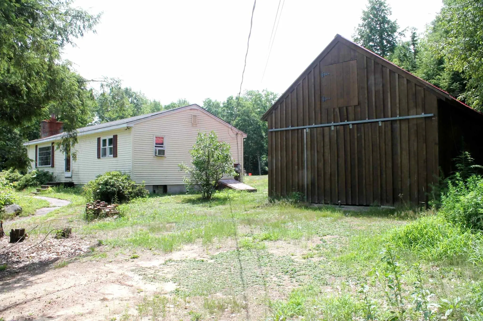 66 Hanson Road Chester NH 03036